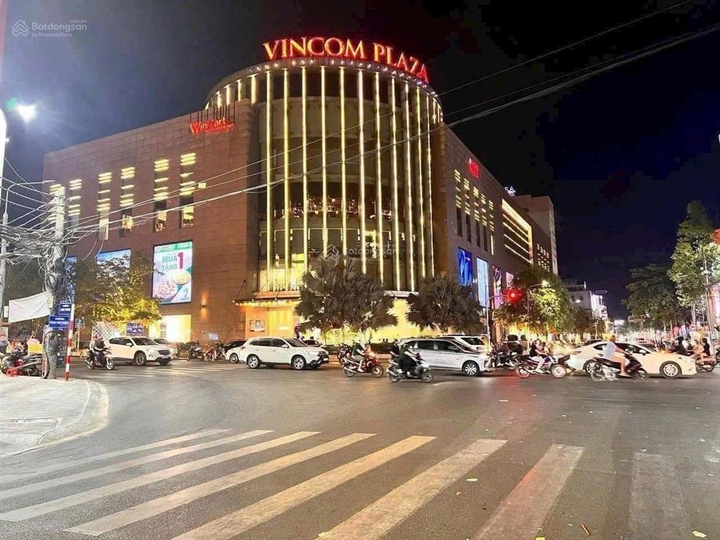 Cho thuê mặt tiền đường lớn ngay ngã 3 tam hiệp