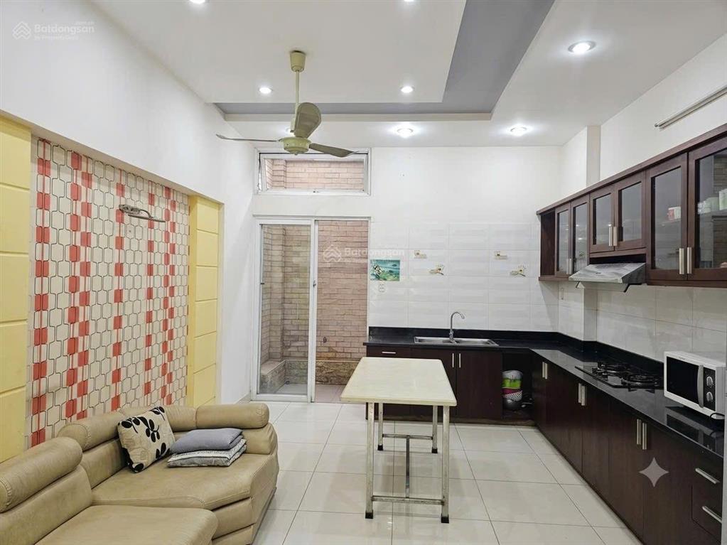 Bán nhà 1 trệt 3 lầu kdc d2d võ thị sáu, biên hòa