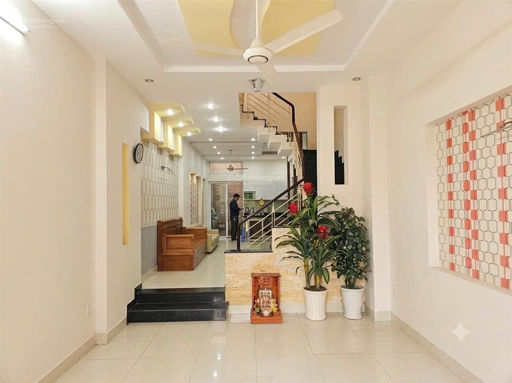 Bán nhà 1 trệt 3 lầu kdc d2d võ thị sáu, biên hòa