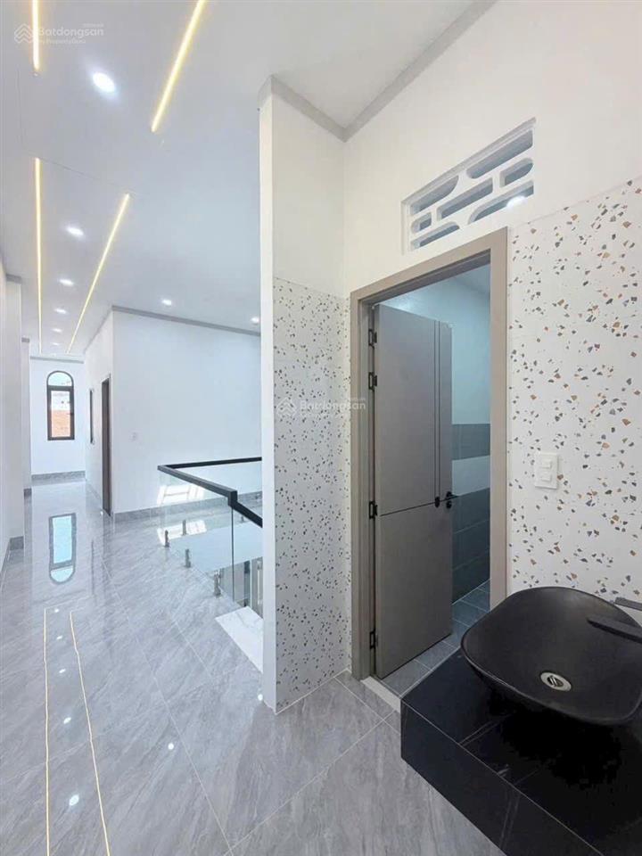 Nhà 1 trệt 1 lầu gần chợ phúc hải, tân phong  tân triều