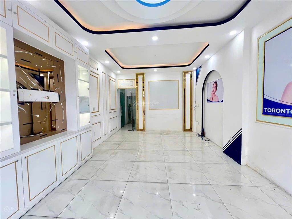 Cho thuê nhà mặt tiền đường dương tử giang