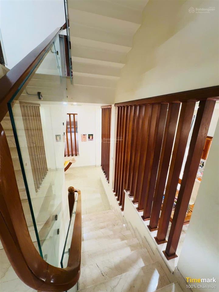 Cho thuê biệt thự đầy đủ nội thất xịn xò  phường bửu long