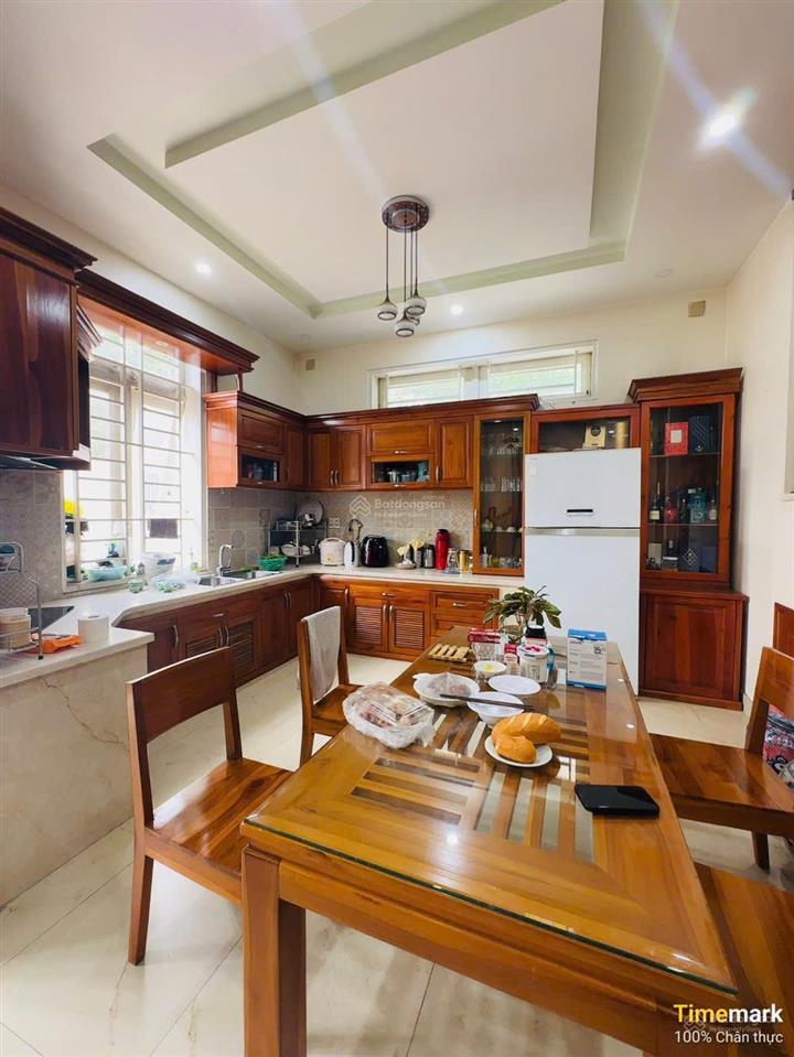 Cho thuê biệt thự đầy đủ nội thất xịn xò  phường bửu long
