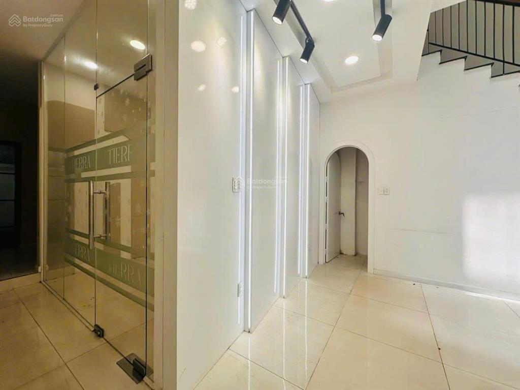 Cho thuê shophouse vincom  biên hòa, dt 123,75m2, 32tr/tháng,  0906 694 ***