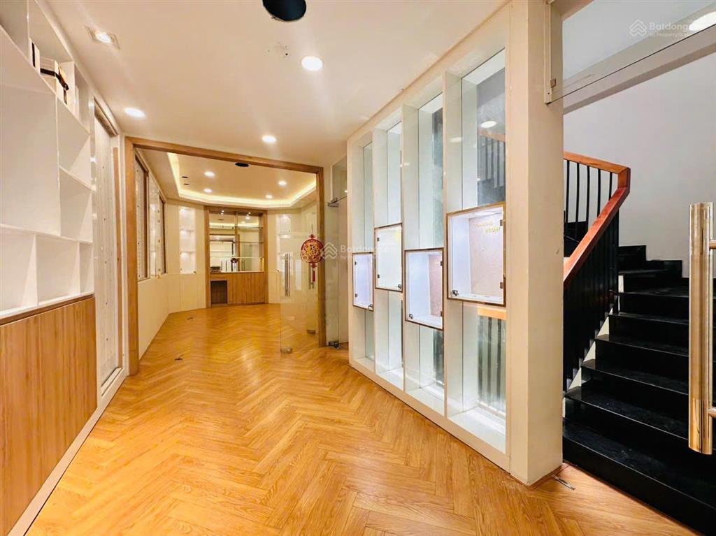 Cho thuê shophouse vincom  biên hòa, dt 123,75m2, 32tr/tháng,  0906 694 ***