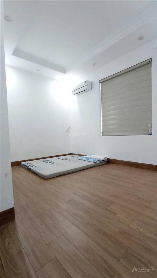 Cho thuê nhà nguyên căn 1t2l mặt tiền đường nguyễn thị tồn, dt 100m2, 13tr/tháng,  0906 694 ***