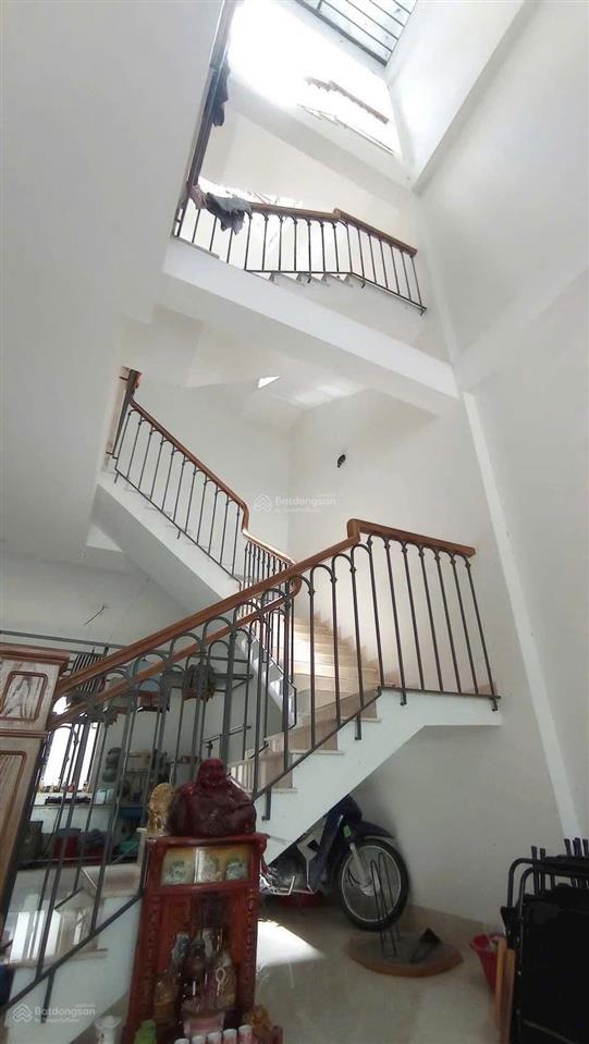 Cho thuê nhà nguyên căn 1t2l mặt tiền đường nguyễn thị tồn, dt 100m2, 13tr/tháng,  0906 694 ***