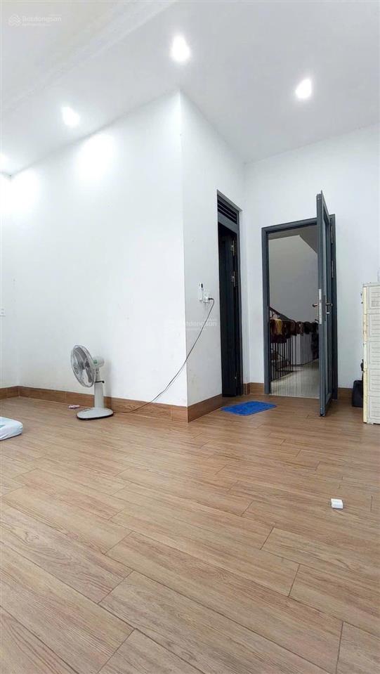 Cho thuê nhà nguyên căn 1t2l mặt tiền đường nguyễn thị tồn, dt 100m2, 13tr/tháng,  0906 694 ***