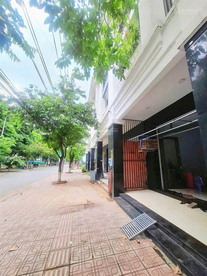 Cho thuê nhà nguyên căn 1t2l mặt tiền đường nguyễn thị tồn, dt 100m2, 13tr/tháng,  0906 694 ***