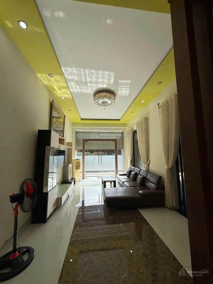 Cho thuê nhà 1 trệt 2 lầu full nội thất khu d2d