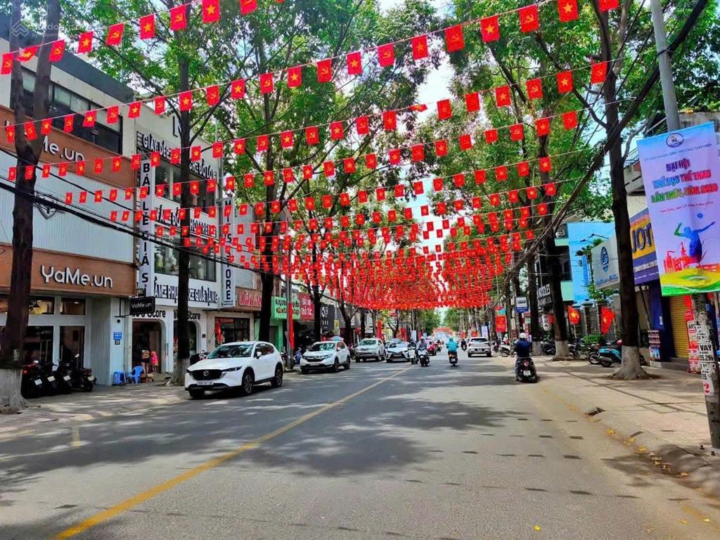 Bán lô đất mặt tiền đường dương tử giang, dt 148m2 full thổ cư, sổ hồng trao tay,  0906 694 ***