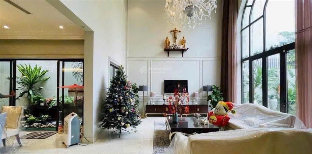 Cho thuê biệt thự hiện đại full nội thất khu d2d, p. trấn biên, dt 264m2, 40tr/tháng,  0906 694 ***