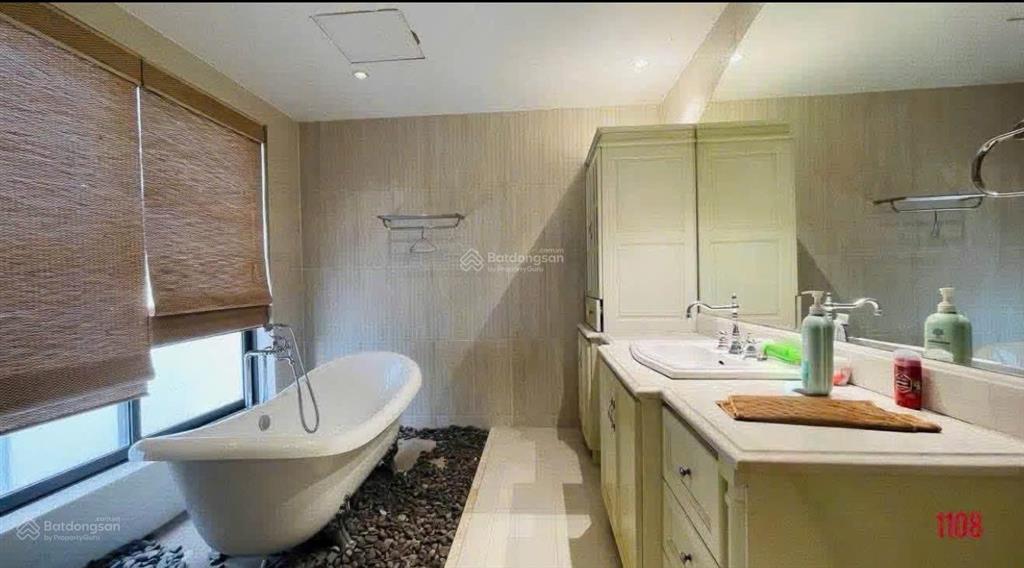 Cho thuê biệt thự hiện đại full nội thất khu d2d, p. trấn biên, dt 264m2, 40tr/tháng,  0906 694 ***