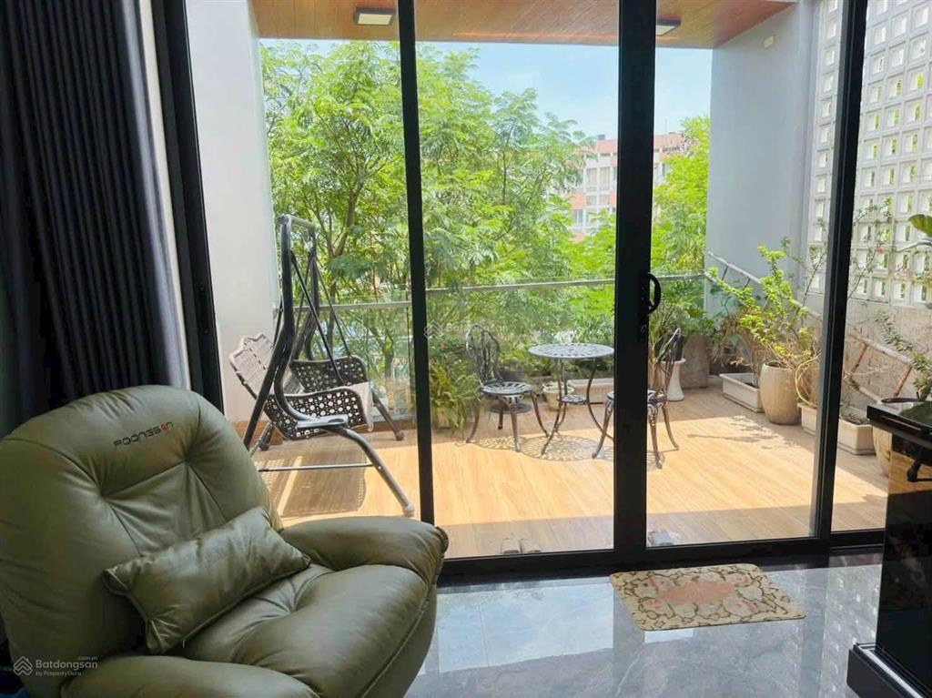 Giảm gần 600 triệu  nhà 1 trệt 3 lầu full nội thất mặt tiền đường huỳnh văn nghệ  p. bửu long