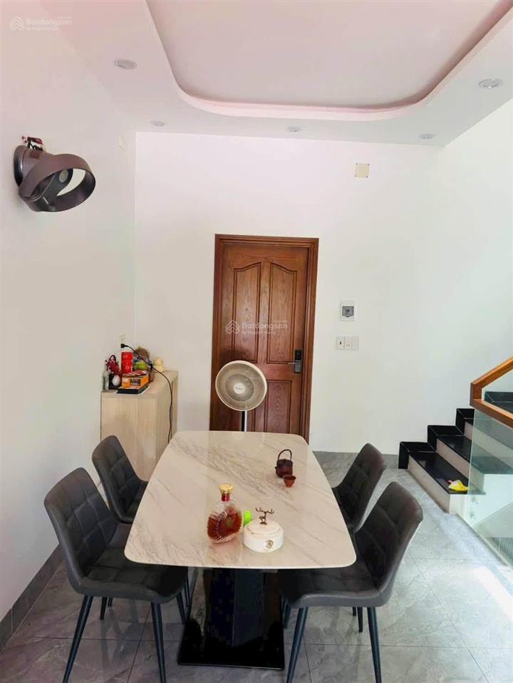 Giảm gần 600 triệu  nhà 1 trệt 3 lầu full nội thất mặt tiền đường huỳnh văn nghệ  p. bửu long