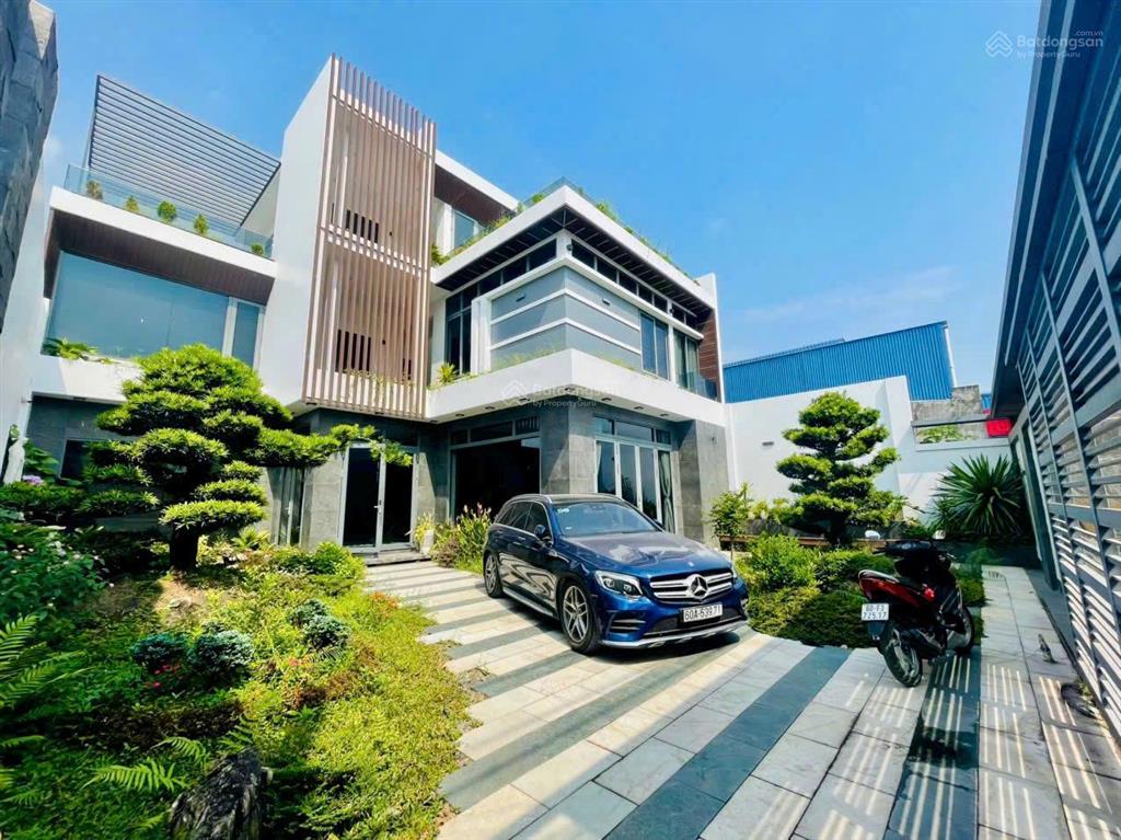 Cho thuê nhà phố full nội thất 1000m2 trung tâm p. trảng dài. 50 triệu/tháng,  0906 694 ***