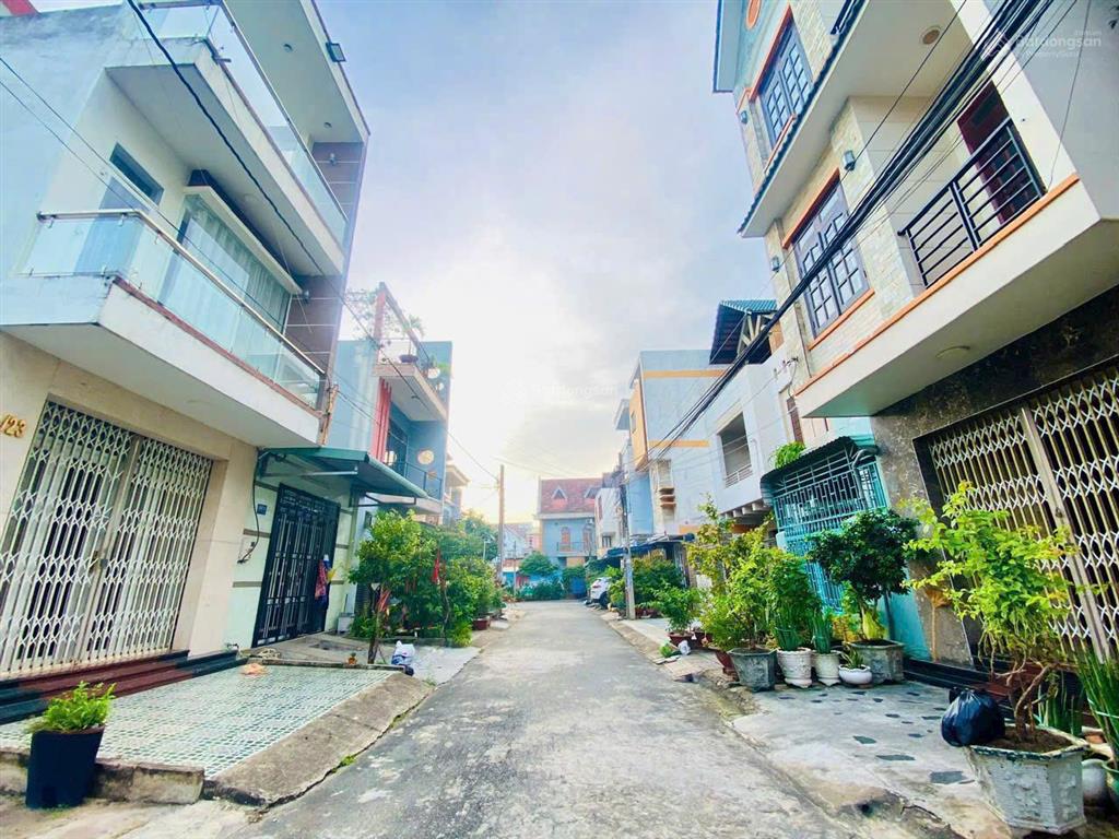 Chỉ 6,3 tỷ sở hữu lô biệt thự ngang 8 mét ngay vincom trung tâm biên hòa. dt 116m2, 0906 694 ***