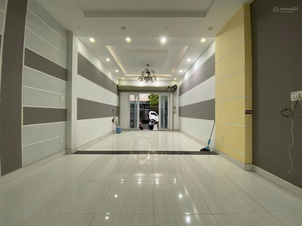 Bán nhà mới 1 trệt 1 lầu sân xe hơi tđc quang vinh. dt 79,8m2, 5,5 tỷ,  0906 694 ***