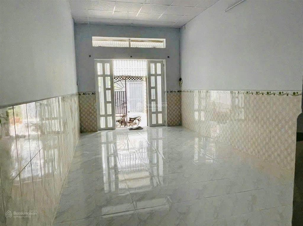 Bán căn nhà cấp 4 gần ngay đường lý văn sâm, p. tam hiệp. dt 103m2, nở hậu 3,9m, 3,9 tỷ, 0906 694 ***