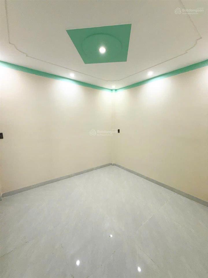 Bán nhà lầu p. tân phong gần chợ phúc hải đường xe hơi, dt 60m2, 3,2 tỷ,  0906 694 ***
