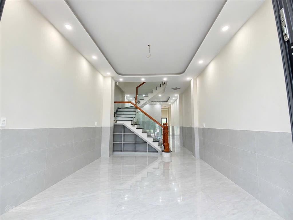 Bán nhà 1 trệt 2 lầu kdc  bửu long 3, biên hoà. dt 74m2, 5,7 tỷ. 0906 694 ***