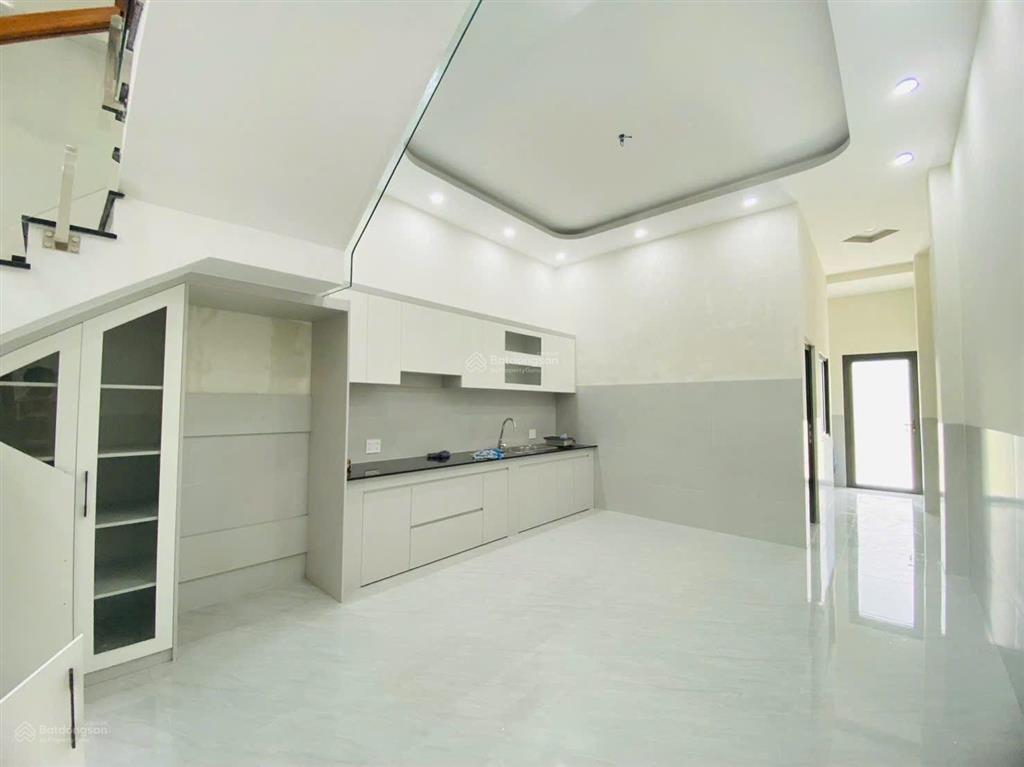 Bán nhà 1 trệt 2 lầu kdc  bửu long 3, biên hoà. dt 74m2, 5,7 tỷ. 0906 694 ***