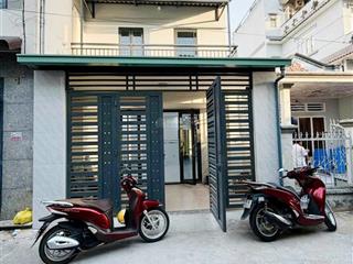 Bán nhà 1 trệt 1 lầu sát bên chợ tân phong sổ riêng, đã hoàn công. dt 77,6m2, 4,2 tỷ,  0906 694 ***