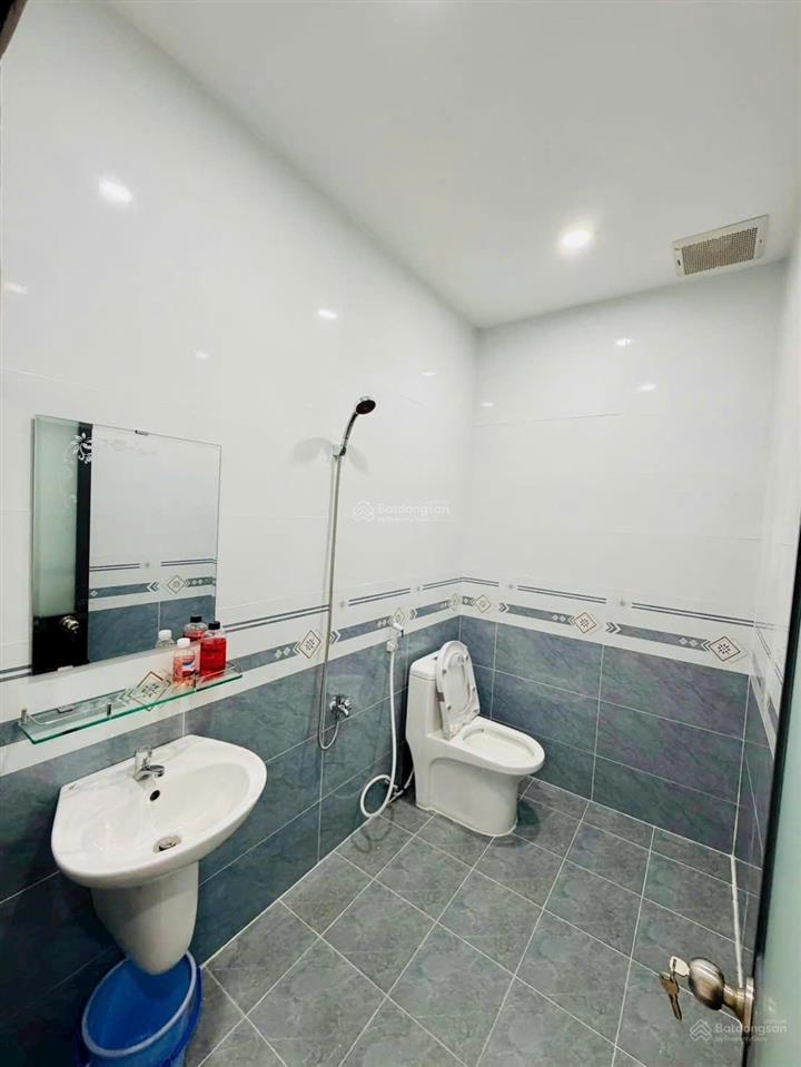 Bán nhà 1 trệt 1 lầu sát bên chợ tân phong sổ riêng, đã hoàn công. dt 77,6m2, 4,2 tỷ,  0906 694 ***