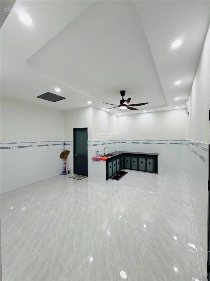 Bán nhà 1 trệt 1 lầu sát bên chợ tân phong sổ riêng, đã hoàn công. dt 77,6m2, 4,2 tỷ,  0906 694 ***