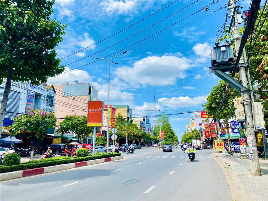 Bán 782m2 đất mặt tiền đường đồng khởi vị trí trung tâm phường tam hiệp chỉ 71tr/m2,  0906 694 ***