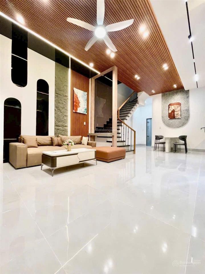 Bán nhà tam hiệp 1 trệt, 1 lầu, dt 90m2, giá 4,250 tỷ,  0906 694 ***