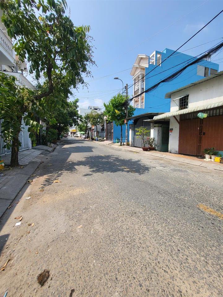 Nhà trung mỹ tây 4.5x18m hẻm ô tô 6m gần trục lớn gần đh gtvt, chỉ 5.5 tỷ