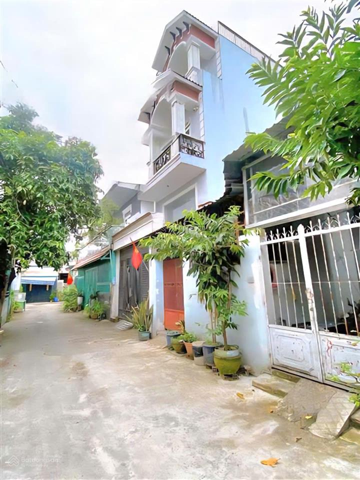 Nhà tân thới hiệp, 5x20m, 2 mặt hẻm gần chợ có 4 phòng trọ 5.2 tỷ