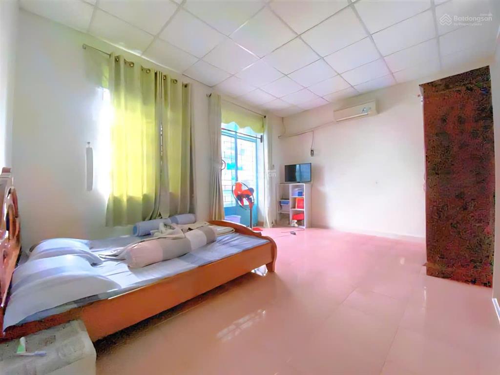 Nhà tân thới hiệp, 5x20m, 2 mặt hẻm gần chợ có 4 phòng trọ 5.2 tỷ