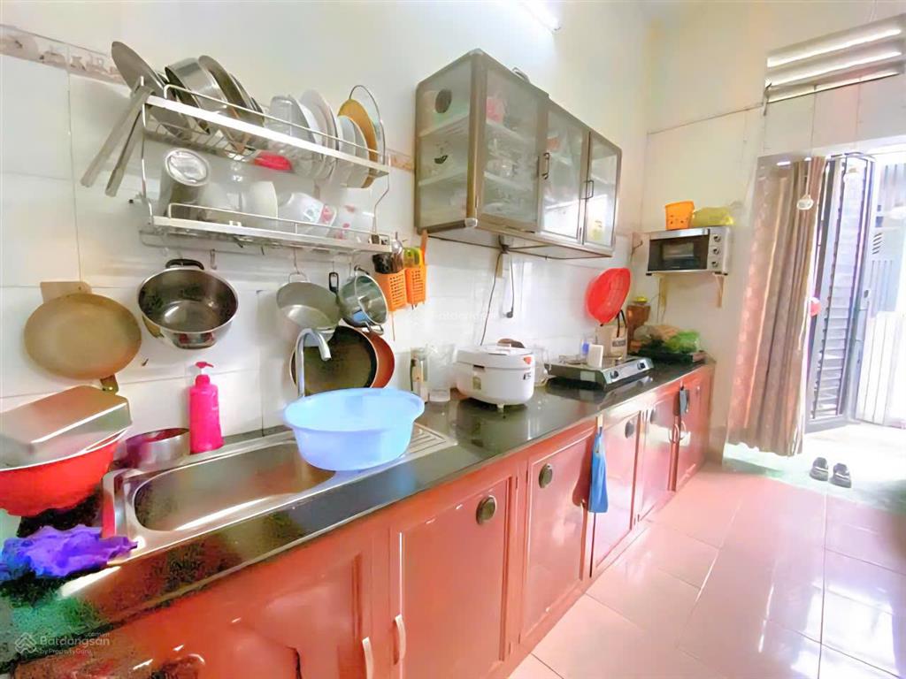 Nhà tân thới hiệp, 5x20m, 2 mặt hẻm gần chợ có 4 phòng trọ 5.2 tỷ