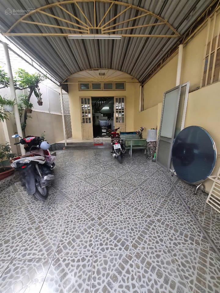 Chủ gấp bán giảm tiếp 600tr  mặt tiền đông hưng thuận 09  ô tô ngủ trong nhà