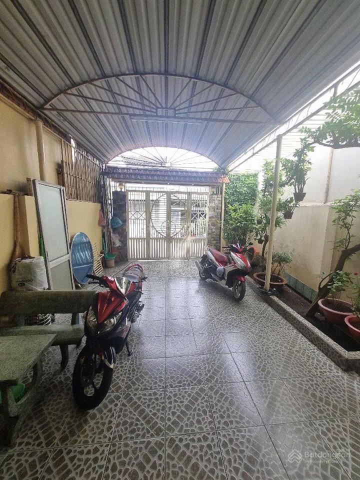 Chủ gấp bán giảm tiếp 600tr  mặt tiền đông hưng thuận 09  ô tô ngủ trong nhà