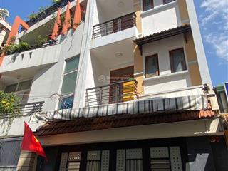 Hiếm nhà đẹp trung tâm, 62m2, hẻm xe hơi, 4pn, gần hàng xanh