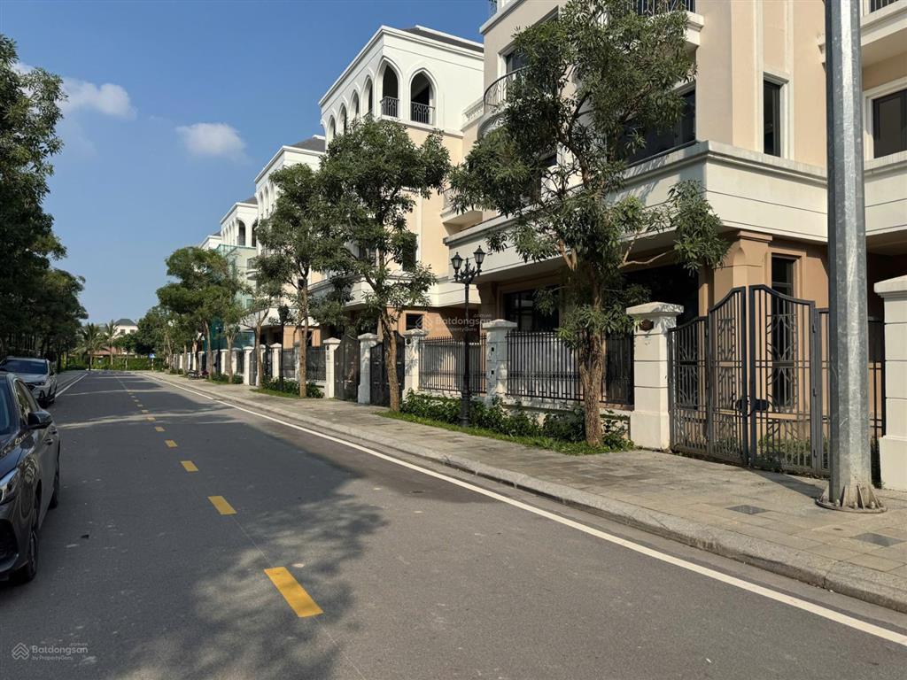 Cần bán nhanh căn biệt thự tứ lập cọ xanh 120m2 đã hoàn thiện giá rẻ hơn căn thô