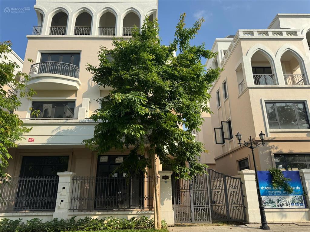 Duy nhất chỉ một căn biệt thự tứ lập áp góc, sát căn đơn lập cách công viên ven sông chỉ 15m