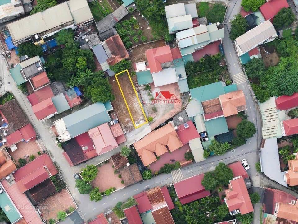 Nhỉnh 2 tỷ sở hữu ngay lô đất 106m2, trung tâm thị trấn phúc thọ, hà nội