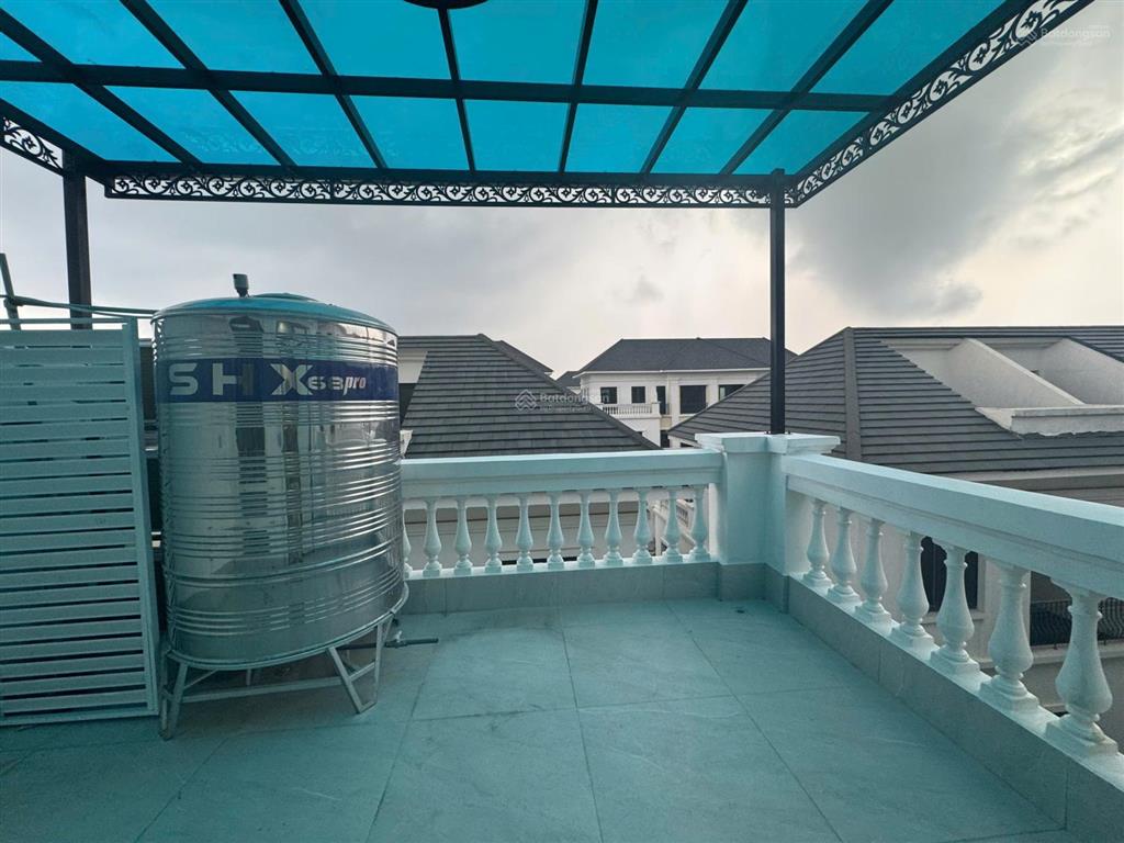 Bán cắt lỗ căn liền kề xẻ khe đã hoàn thiện full 5 tầng đẹp vinhomes ocean park 2