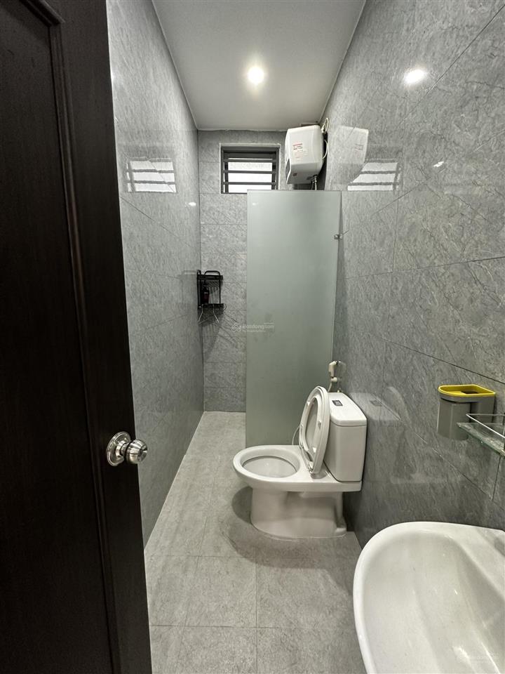 Bán đất tặng nhà 3 tầng mt ngay nguyễn hữu dật  93m2  dòng tiền 130 triệu/năm  9.x tỷ giá đầu tư