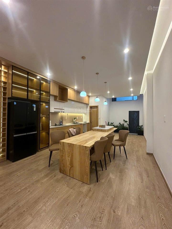Bán nhà mới 3 tầng gần đại lộ phan đăng lưu  81m2  sát góc  9 tỷ full nội thất vào ở ngay