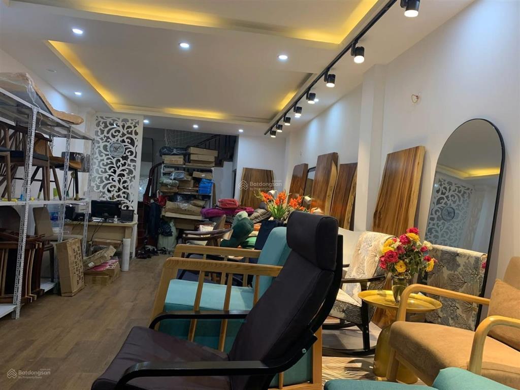 Bán nhà liền kề 6a khu c17 bca kđt làng việt kiều châu âu 70m 5 tầng kinh doanh cực tốt hơn 20 tỷ.