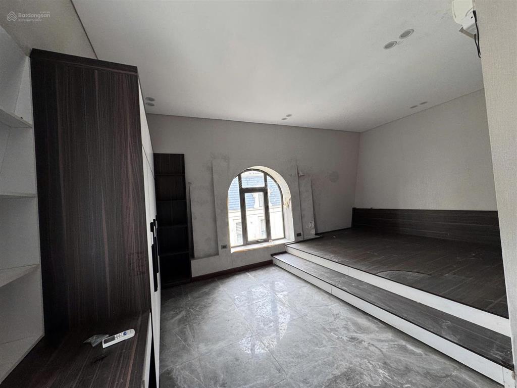 Bán liền kề nguyễn văn lộc 68m2 m phố ẩm thực sầm uất  đang có sẵn hợp đồng thuê giá 19.5 tỷ