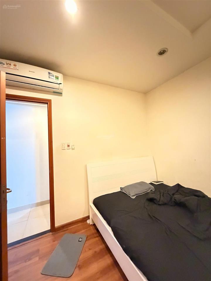 Chính chủ gửi bán gấp cc hưng phát, 2,8 tỷ, 70m2, hàng hiếm giá tốt  0816 406 ***