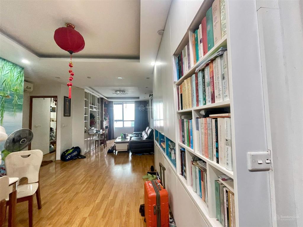 Cần bán gấp căn 3pn view hồ điều hoà, tầng trung tại toà n03t1 ngoại giao đoàn, sổ đỏ chính chủ.