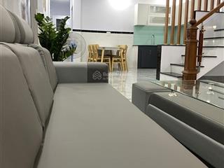 Bán nhà 94 m2 tang nhon phu b mới xây 2 tầng ô tô tận cửa