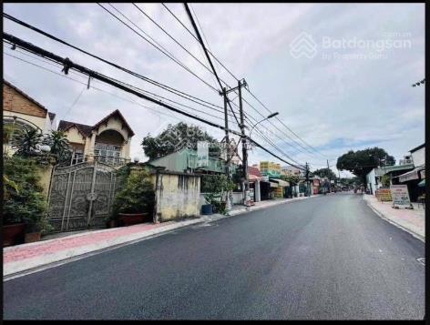 Bán nhà 216 m2, mặt tiền đường nam cao